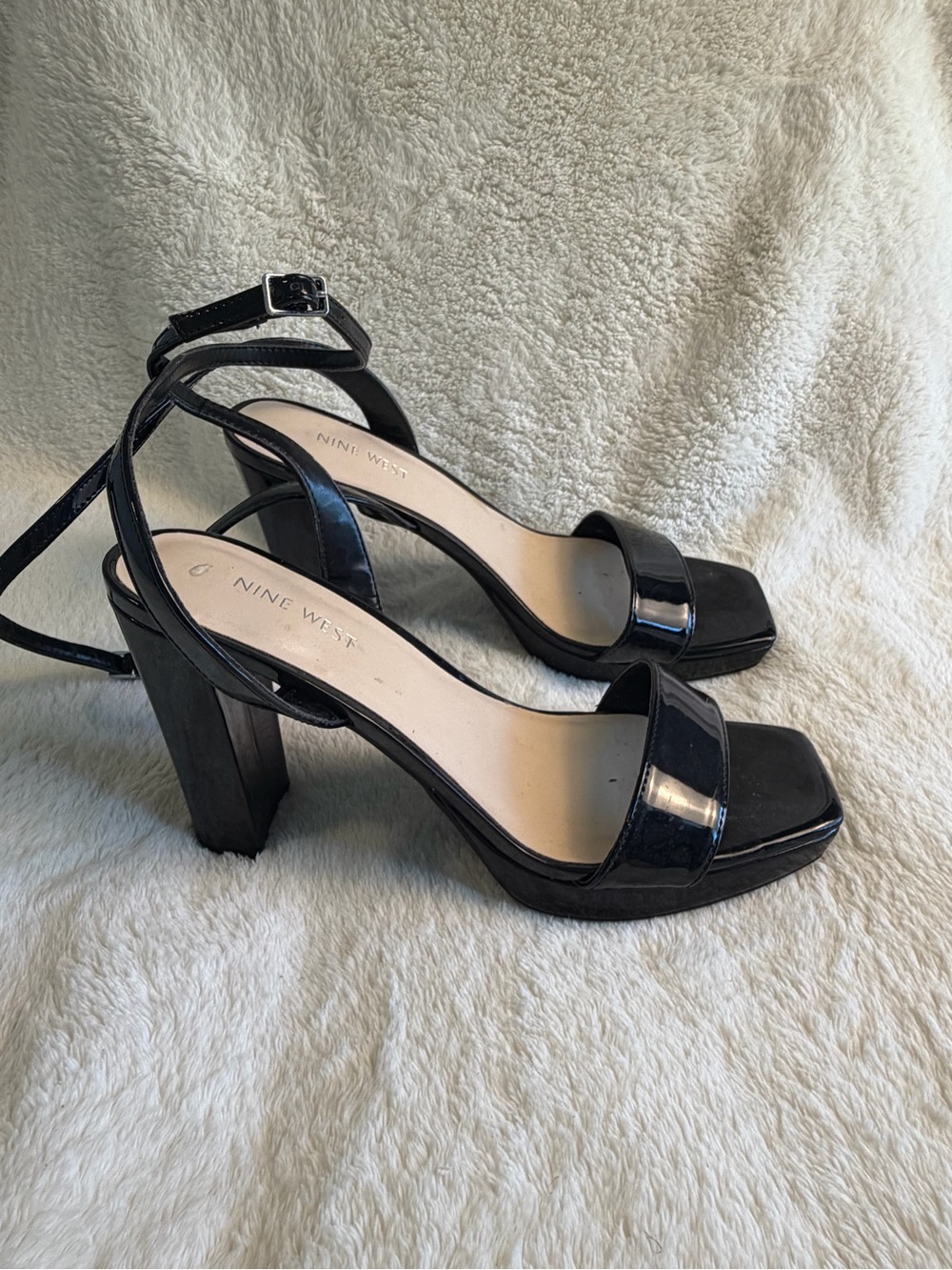 Nine West Black Patent Block Heel Ankle Strap Sandals 9.5